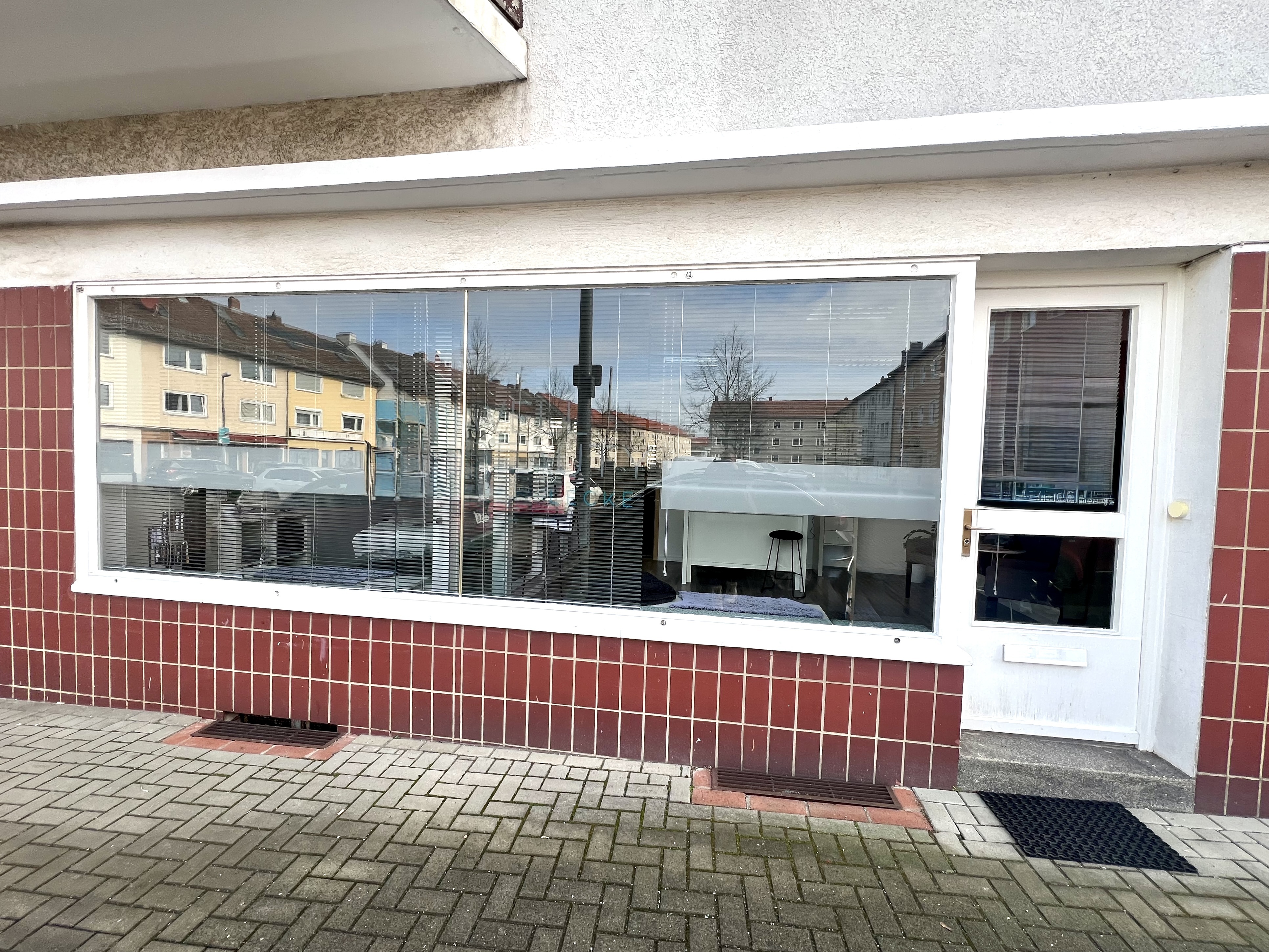 348c1f2366a5baeb8c86db3f03ffc225 Zwei attraktive Ladengeschäfte in Braunschweig Südstadt als Kapitalanlage
