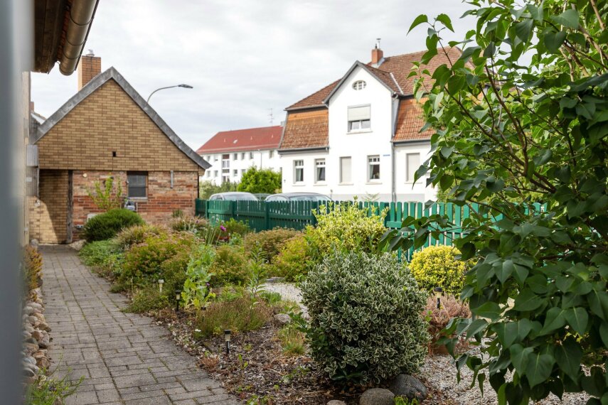 Seitlicher Garten