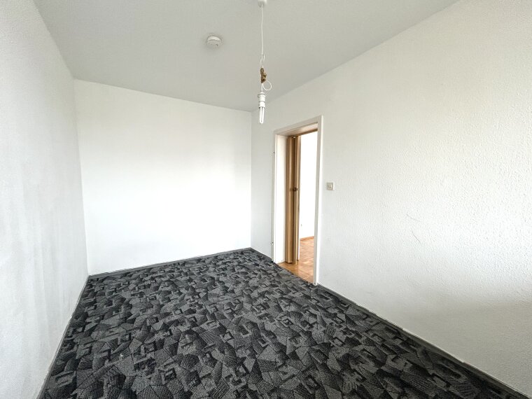 Rechts vom WZ: Schlafzimmer 