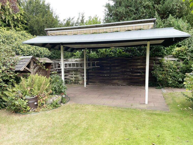 Überdachte Terrasse