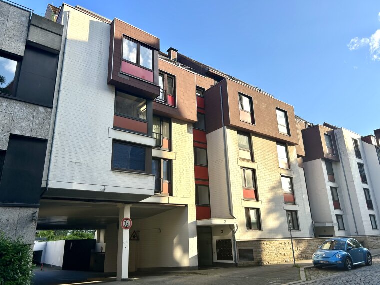 2Zi. Whg. + Balkon + TG Platz!