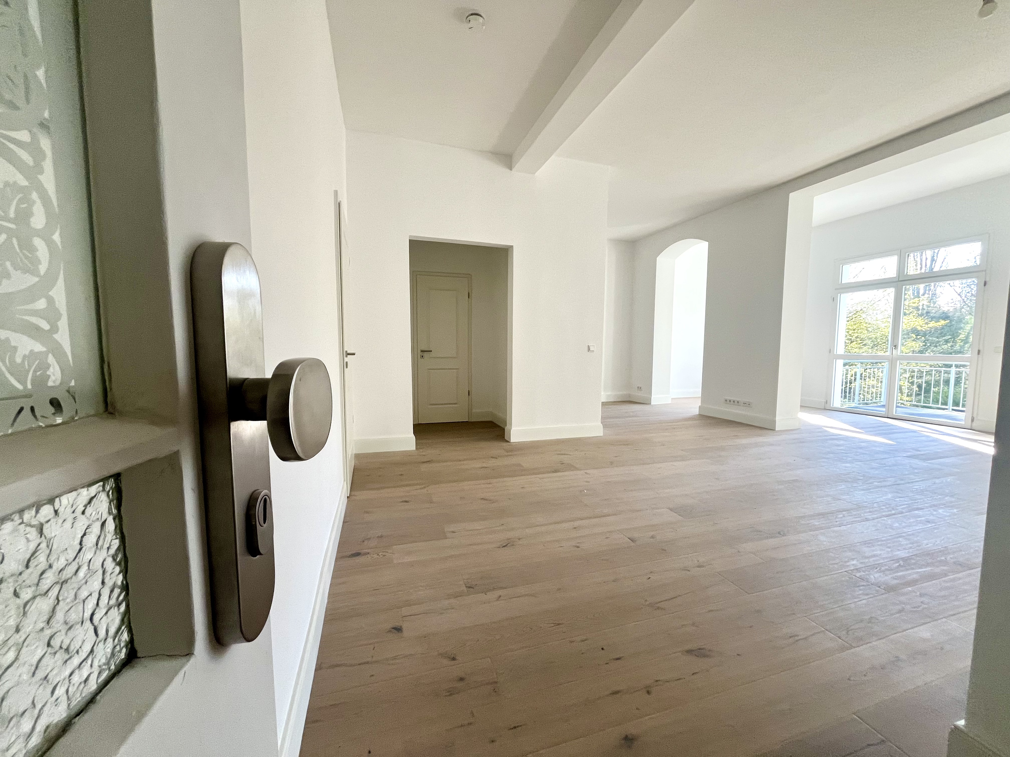 Frisch saniertes Altbaujuwel mit Okerblick in Braunschweig 