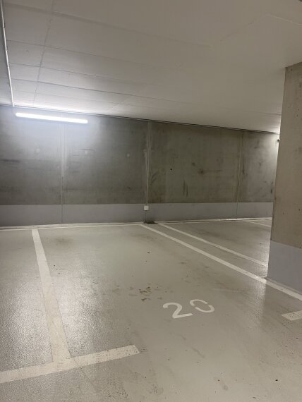 Tiefgaragenstellplatz