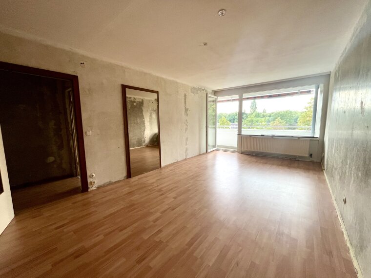 Wohnzimmer aktueller Zustand 